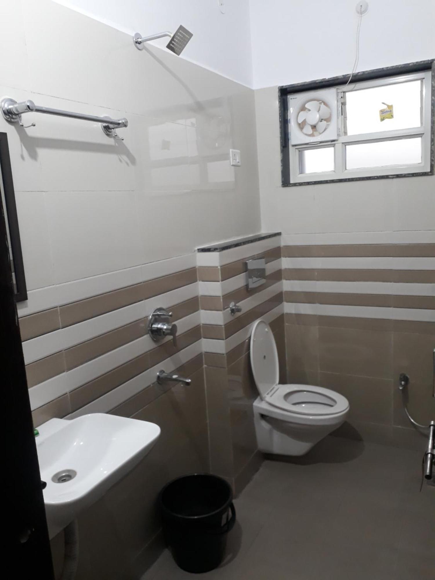 Aashiyana Home Stay Bhopal Esterno foto